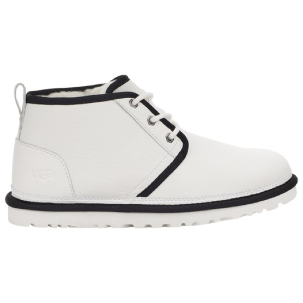White leather ugg neumel. NWOT. Size 13